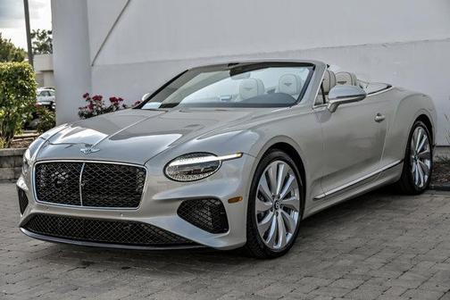 White Sand 2026 Bentley Continental GT