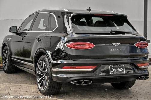 2024 Bentley Bentayga Hybrid V8