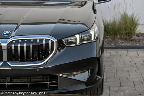 2026 BMW 530 i xDrive