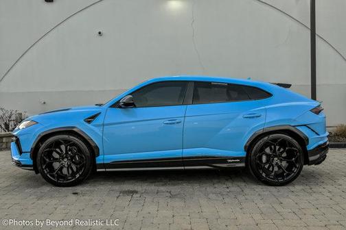2024 Lamborghini Urus Performante