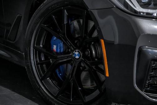 2022 BMW M550 i xDrive