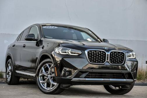 2024 BMW X4 xDrive30i