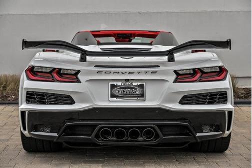 Arctic White 2025 Chevrolet Corvette Z06