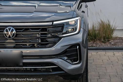 2024 Volkswagen Atlas Cross Sport 2.0T SEL R-Line