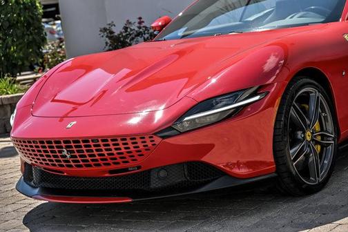 Rosso Corsa 2024 Ferrari Roma Spider Base