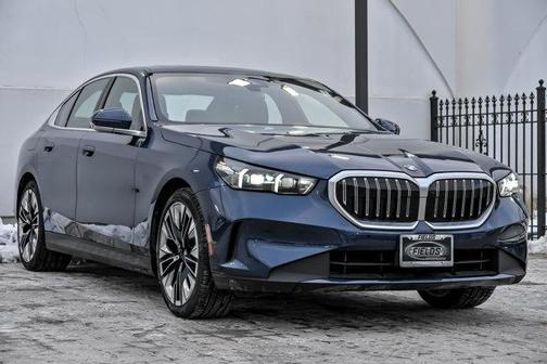 2026 BMW 530 i xDrive