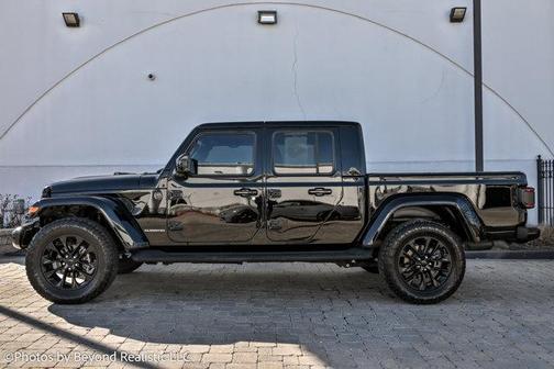 2021 Jeep Gladiator Overland