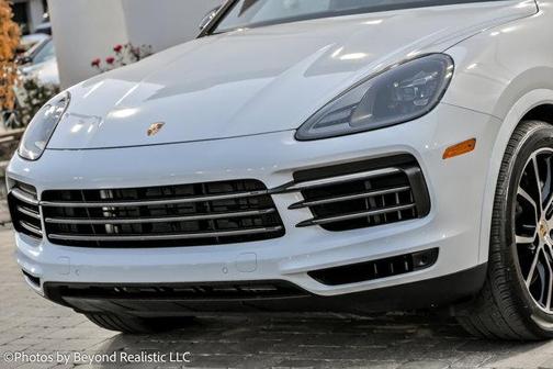 2023 Porsche Cayenne S Platinum Edition