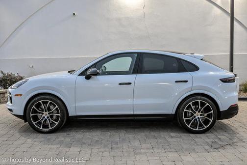 2023 Porsche Cayenne 