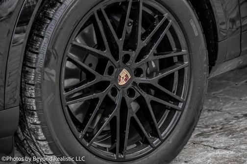 2026 Porsche Cayenne AWD