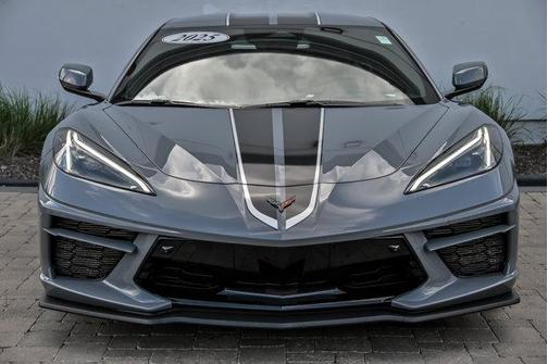 Sea 2025 Chevrolet Corvette Stingray w/2LT