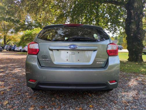 2016 Subaru Impreza 2.0i
