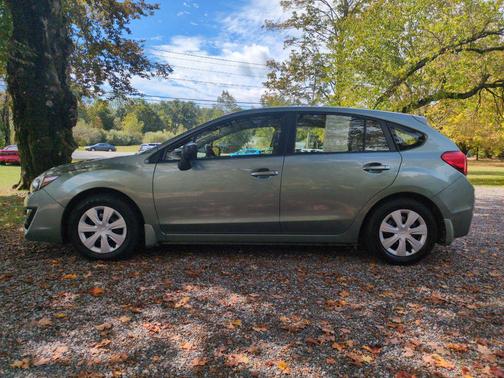 2016 Subaru Impreza 2.0i