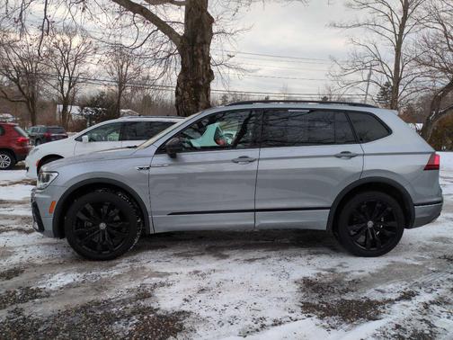 2020 Volkswagen Tiguan 2.0T SE R-Line Black 4MOTION