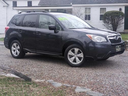 Dark Gray Metallic 2016 Subaru Forester 2.5i Premium