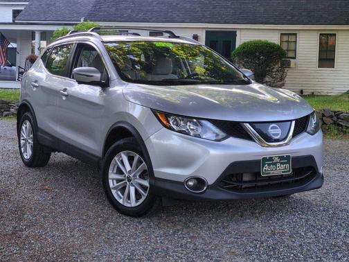 Brilliant Silver Metallic 2019 Nissan Rogue Sport SV