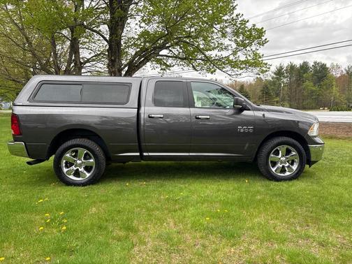 Granite Crystal Metallic Clearcoat 2016 RAM 1500 Big Horn
