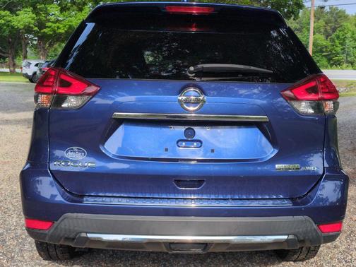 Caspian Blue Metallic 2020 Nissan Rogue S
