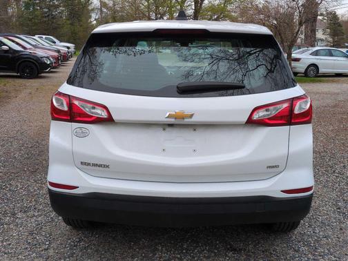 Summit White 2020 Chevrolet Equinox LS