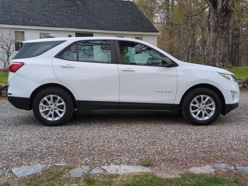 Summit White 2020 Chevrolet Equinox LS