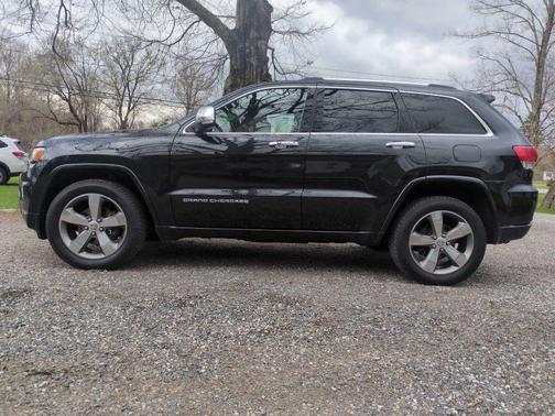 BLACK 2016 Jeep Grand Cherokee Overland
