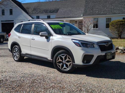 Ice Silver Metallic 2020 Subaru Forester Premium
