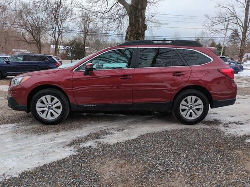 2016 Subaru Outback 2.5i Premium