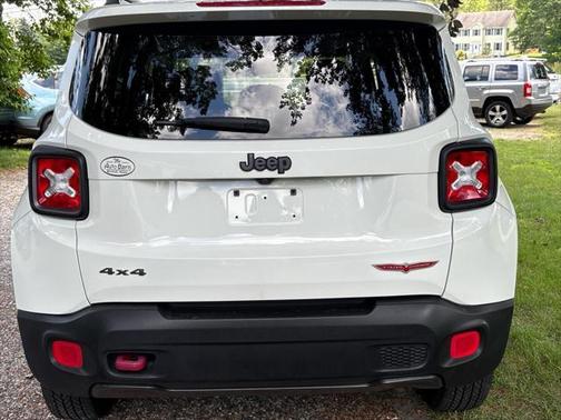 2017 Jeep Renegade Trailhawk