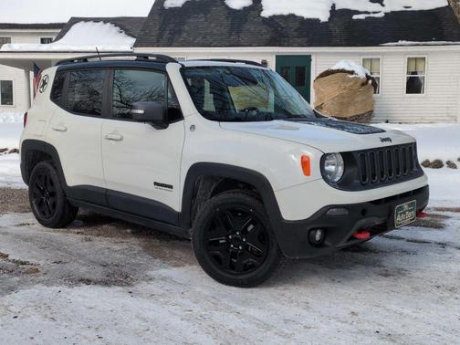 2017 Jeep Renegade Trailhawk