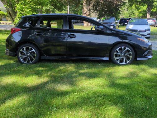 Black Sand Pearl 2018 Toyota Corolla iM Base