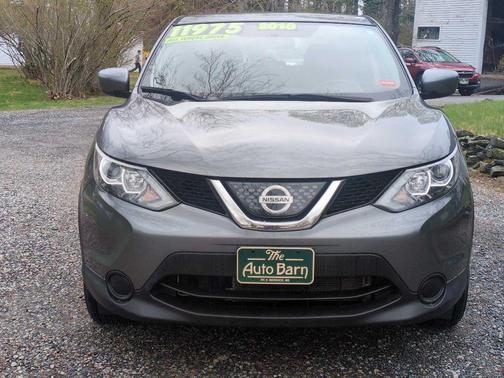 Gun Metallic 2018 Nissan Rogue Sport S
