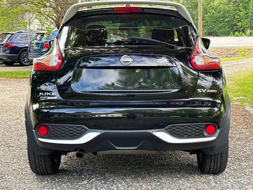 Super Black 2017 Nissan Juke SV