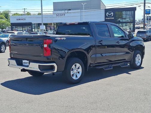 Black 2022 Chevrolet Silverado 1500 LT
