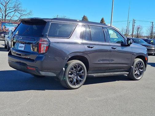 2023 Chevrolet Tahoe 4WD RST