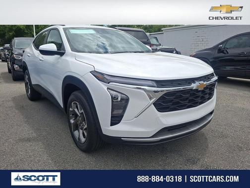 Summit White 2026 Chevrolet Trax LT