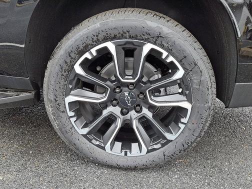 Black 2026 Chevrolet Suburban Premier