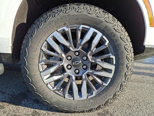 2026 Chevrolet Suburban Z71, 4WD