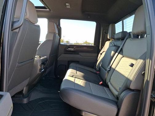 2025 Chevrolet Silverado 2500 4WD Crew Cab Standard Bed ZR2