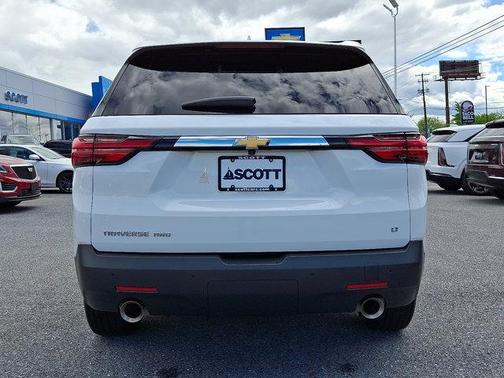 2022 Chevrolet Traverse LT Cloth