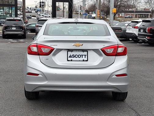 2018 Chevrolet Cruze LT