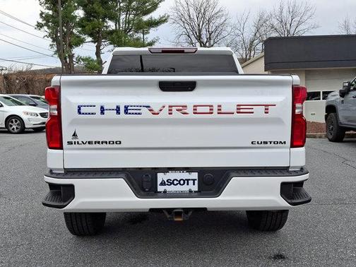 2021 Chevrolet Silverado 1500 Custom