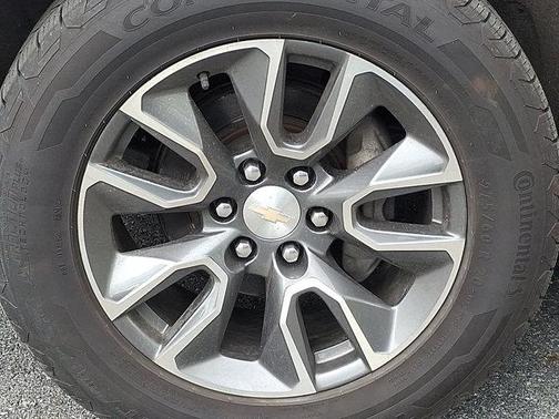 Summit White 2022 Chevrolet Silverado 1500 LT