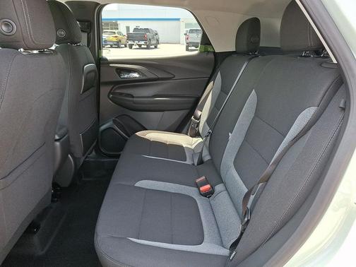 Cacti Green 2026 Chevrolet Trailblazer LT