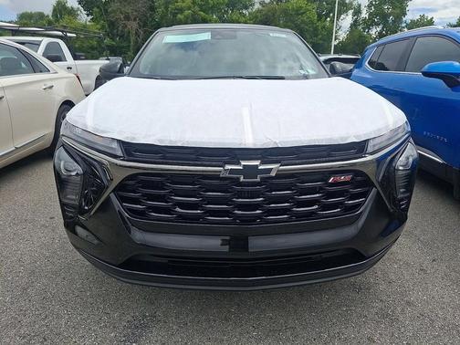 Mosaic Black Metallic 2026 Chevrolet Trax FWD 1RS