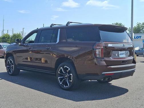 2023 Chevrolet Suburban 4WD High Country