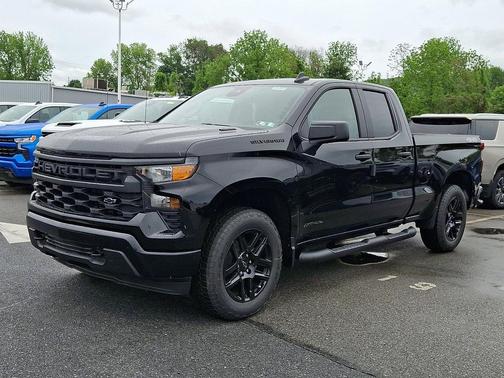 Black 2026 Chevrolet Silverado 1500 Custom
