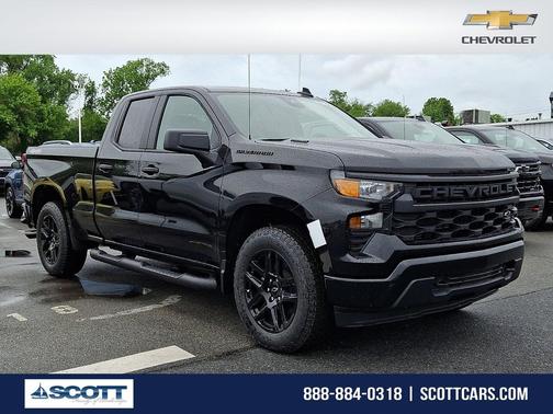 Black 2026 Chevrolet Silverado 1500 Custom