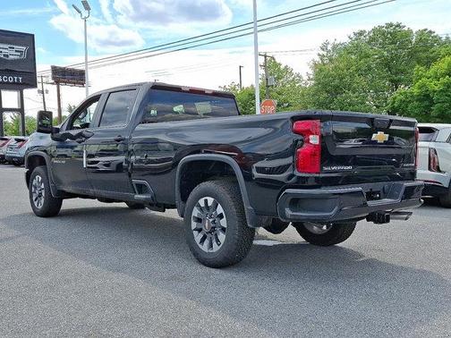 2025 Chevrolet Silverado 2500 Custom
