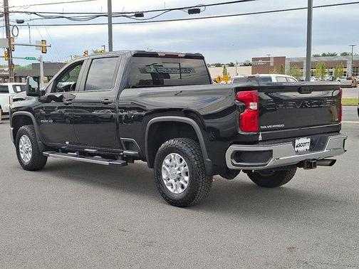 Black 2022 Chevrolet Silverado 2500 LT