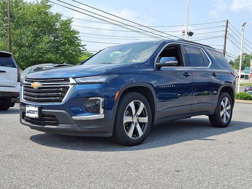2022 Chevrolet Traverse LT Leather